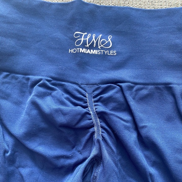 Hot Miami Styles Blue Ombré Scrunch Leggings - Picture 2 of 6